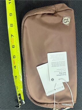 NWT Lululemon Everywhere Belt Bag 1L Brown
